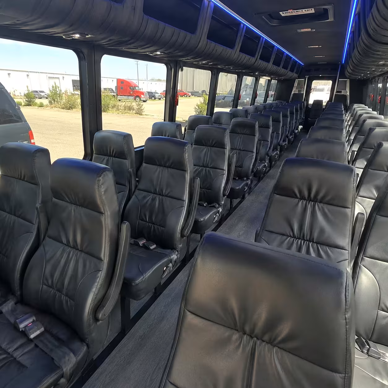 beaumont 30 passenger minibus rental
