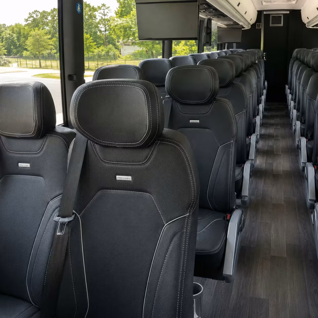 beaumont charter bus rentals to iah and hobby airports